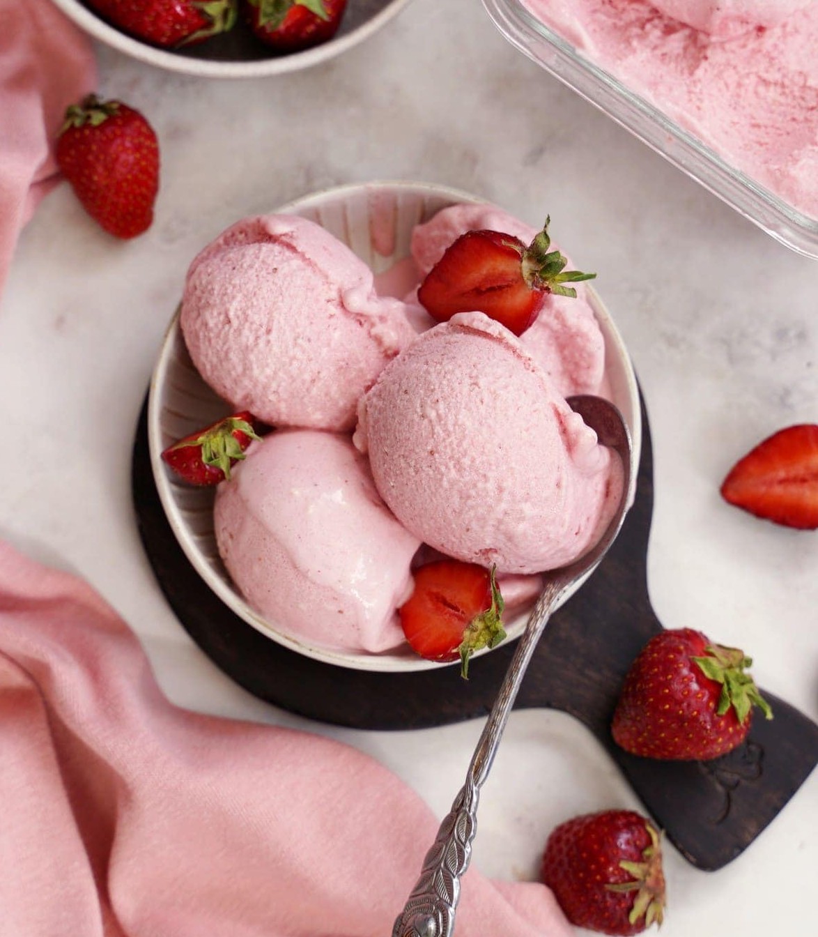 Vegan Strawberry Ice Cream